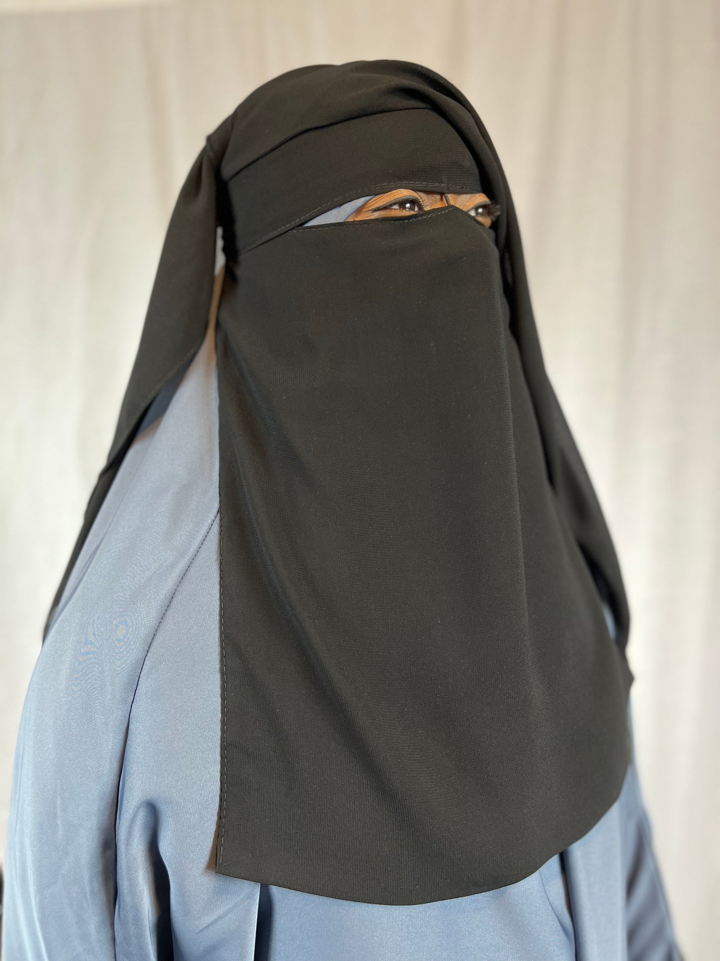 Large Niqab | 3 Layered Noise String: cream & grey