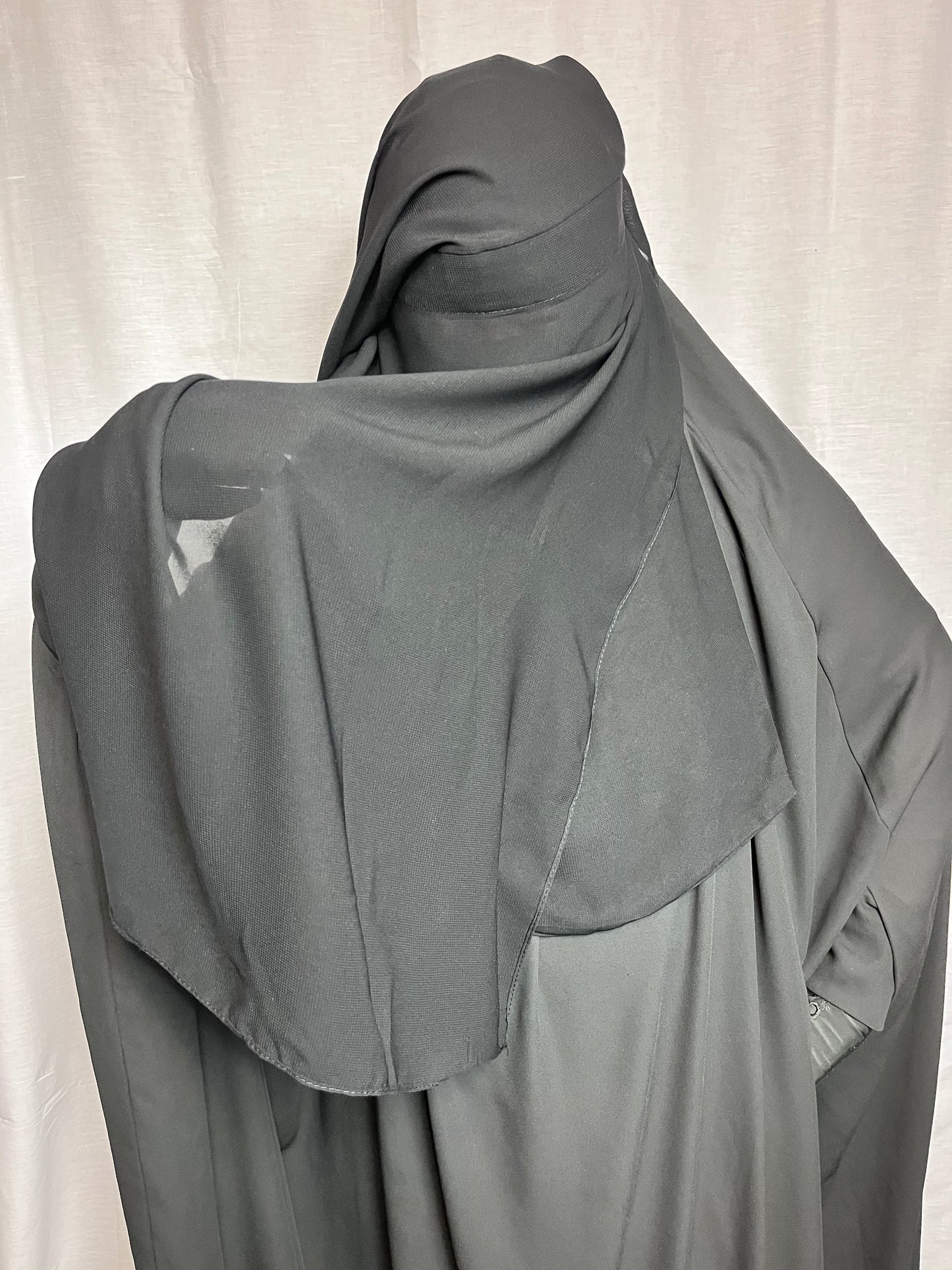 Large Niqab | 3 Layered Noise String: cream & grey