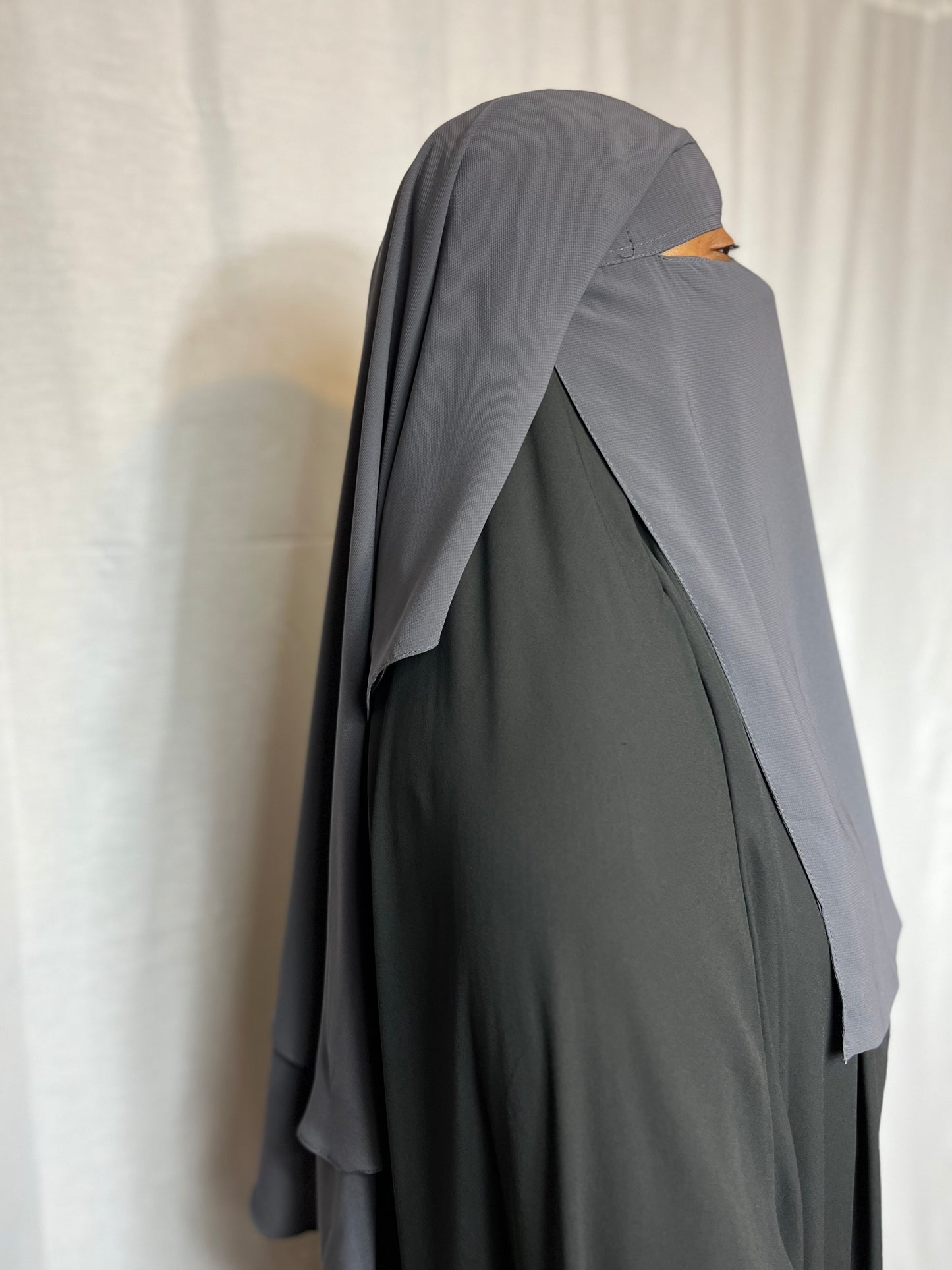 Large Niqab | 3 Layered Noise String: cream & grey