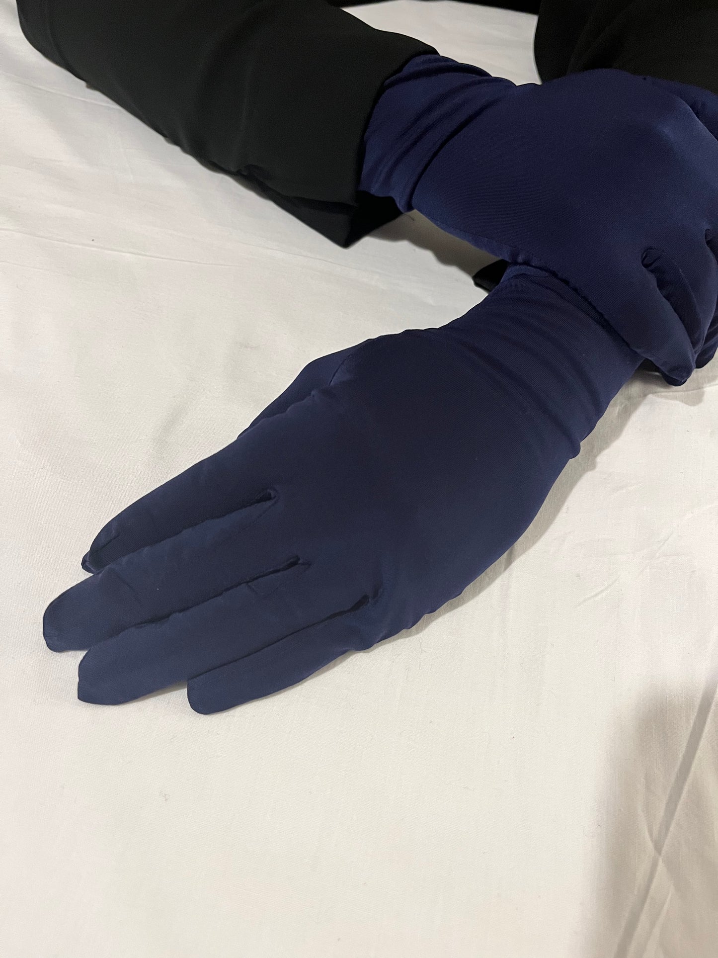 Medium Gloves